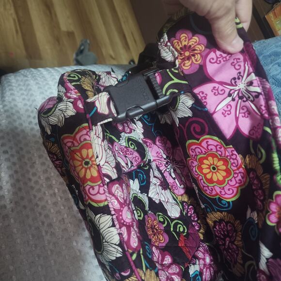 VERA BRADLEY GUC XL MOD FLORAL MESSINGER BAG CROSSBODY - Picture 2 of 9